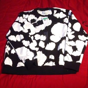 Nike XL Crewneck and matching xl shorts